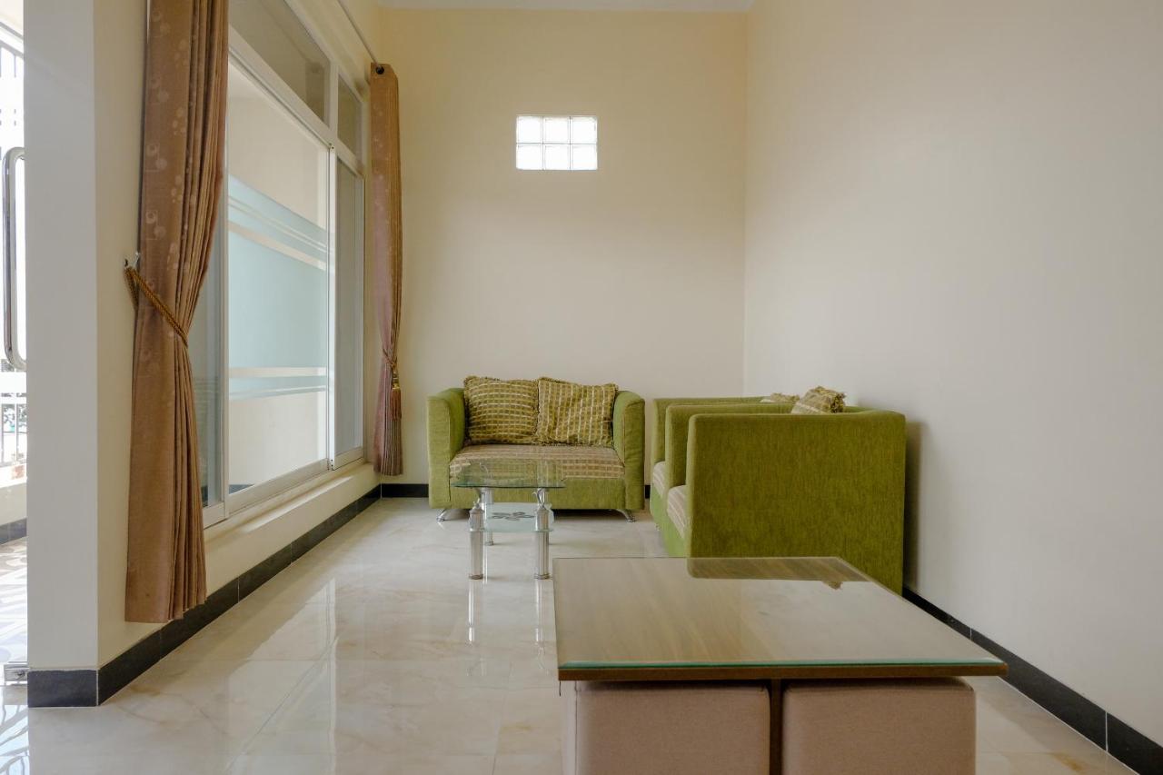 Oyo 1979 Alif Family Residence Malang Ngoại thất bức ảnh