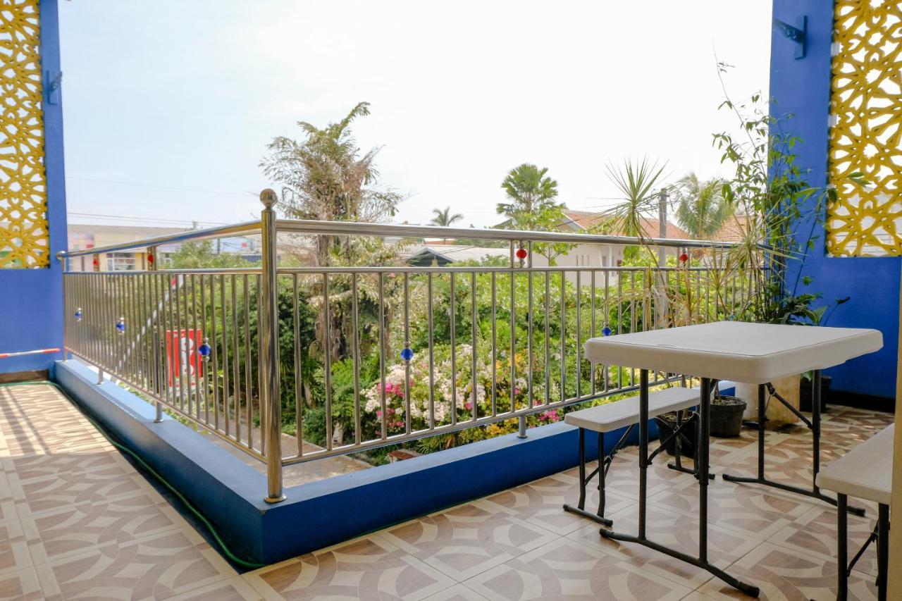 Oyo 1979 Alif Family Residence Malang Ngoại thất bức ảnh